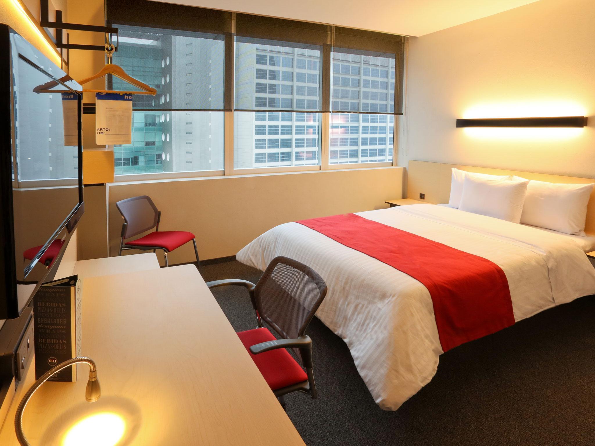 City Express Plus By Marriott Ciudad De Mexico Patio Universidad Exterior photo