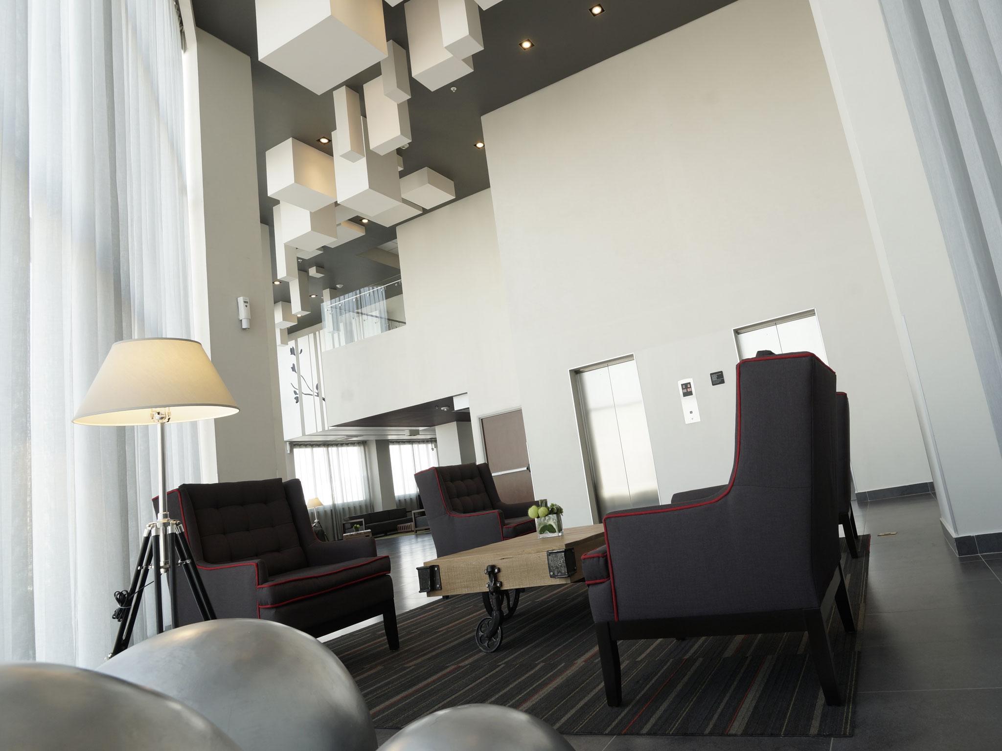City Express Plus By Marriott Ciudad De Mexico Patio Universidad Exterior photo
