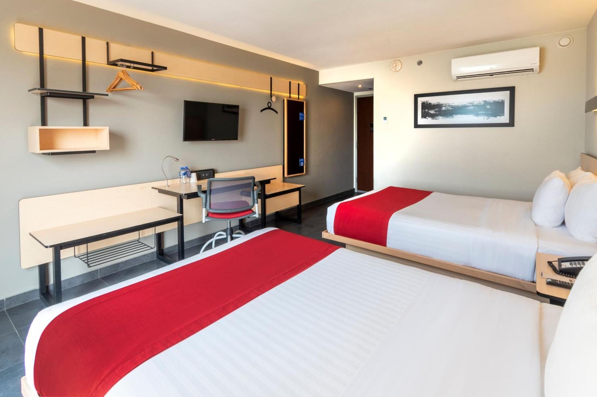 City Express Plus By Marriott Ciudad De Mexico Patio Universidad Exterior photo