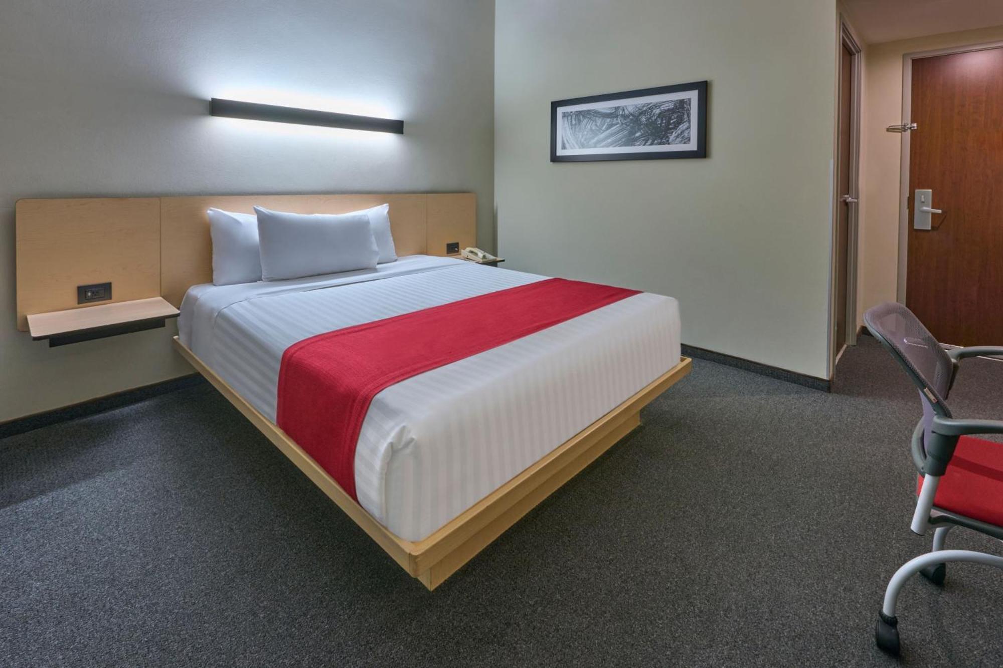 City Express Plus By Marriott Ciudad De Mexico Patio Universidad Exterior photo