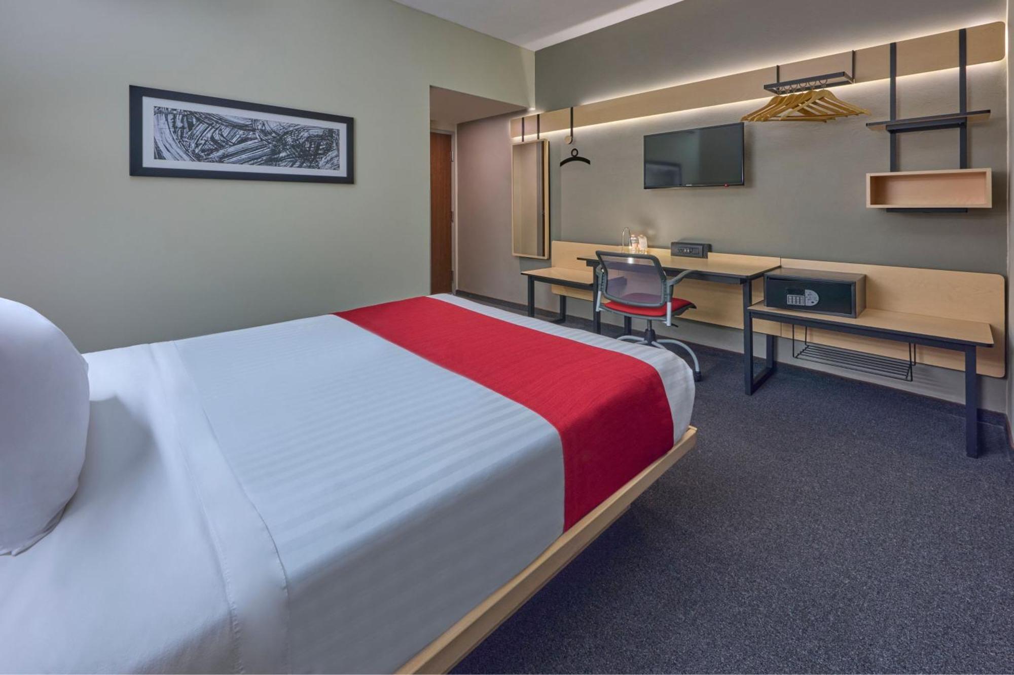 City Express Plus By Marriott Ciudad De Mexico Patio Universidad Exterior photo